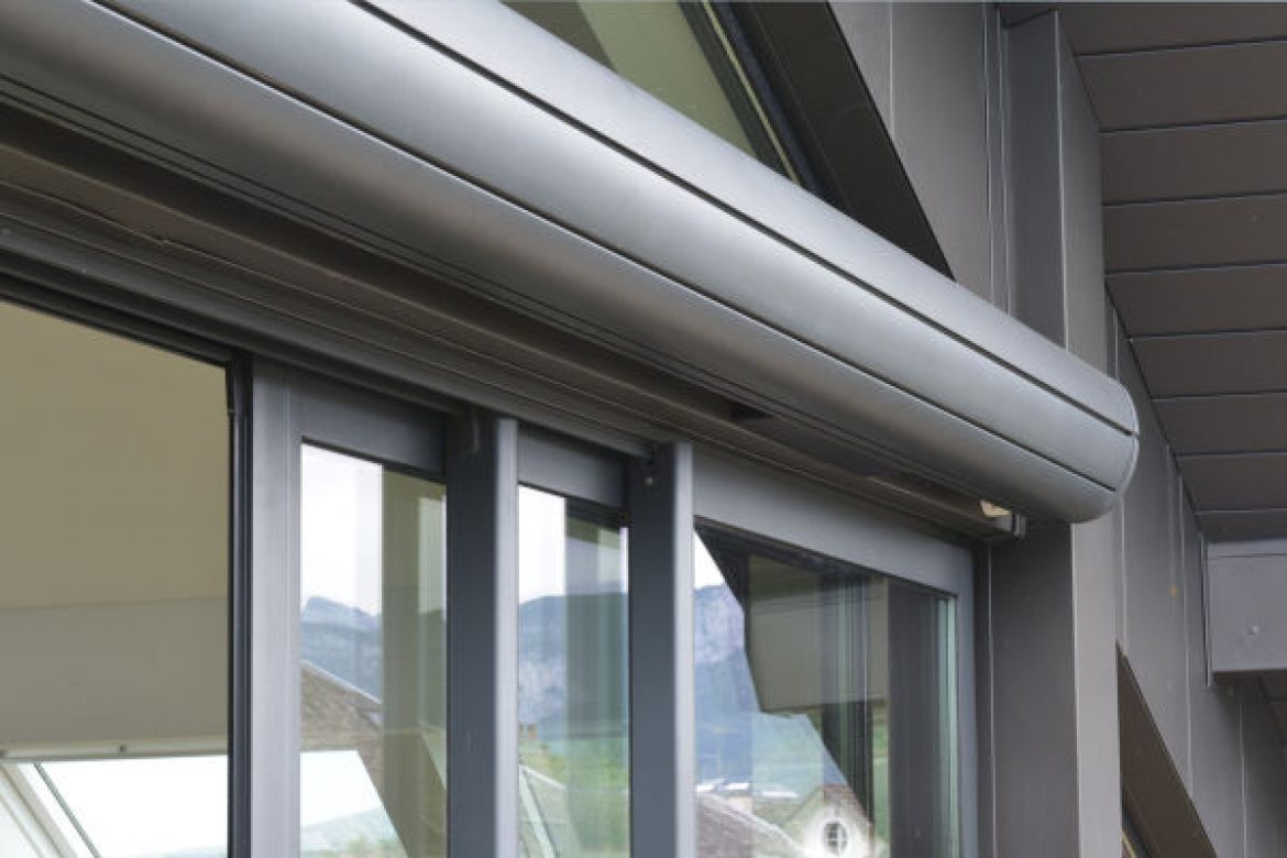 mettre des volets sur une veranda