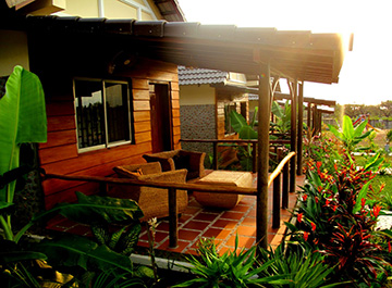 veranda bungalows kep