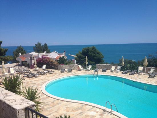 la veranda hotel mattinata italie