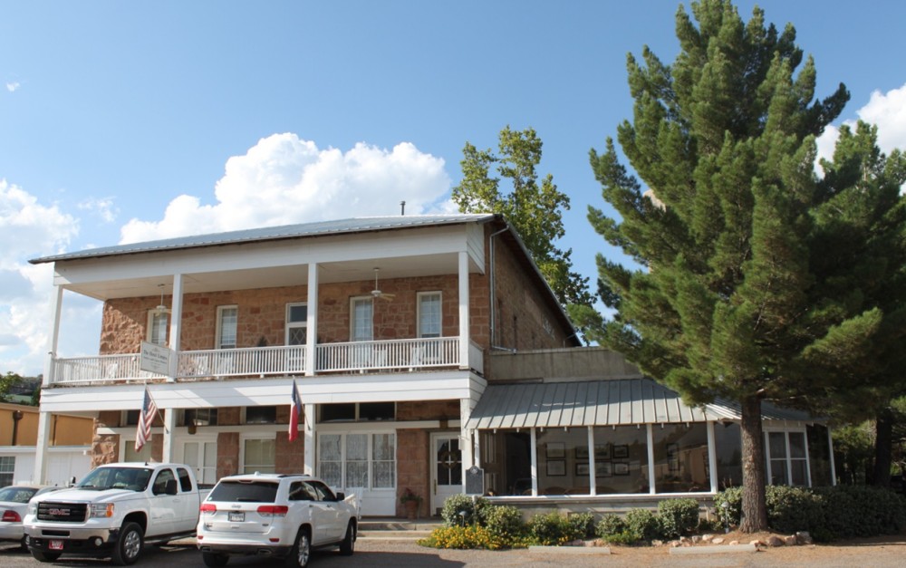 veranda hotel ft davis tx