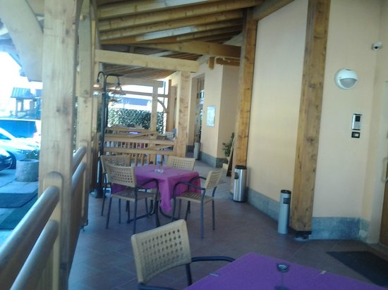 veranda hotel jobs