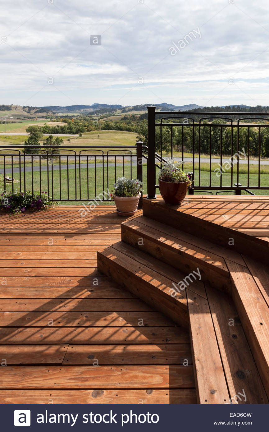 veranda home horizon