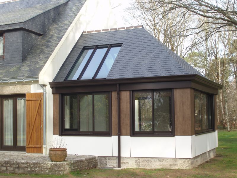 veranda bois et toit d'ardoise
