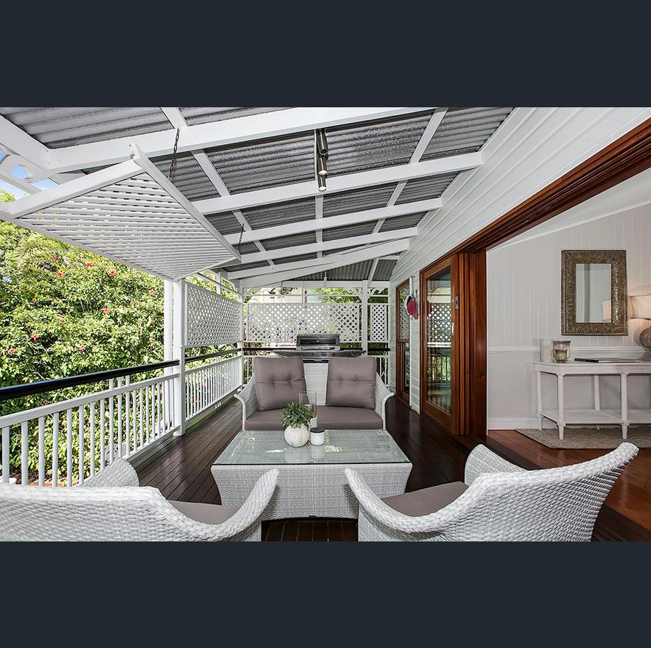 home staging veranda
