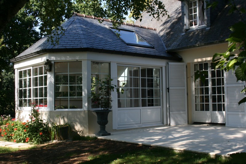 veranda bois et toit d'ardoise