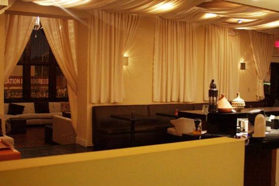 xai verandah lounge