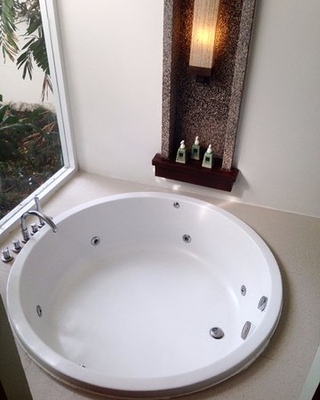 veranda hua hin jacuzzi