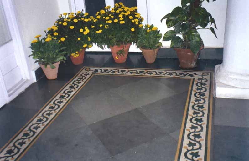 veranda centre tile