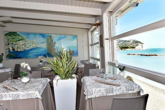 la veranda hotel mattinata italie