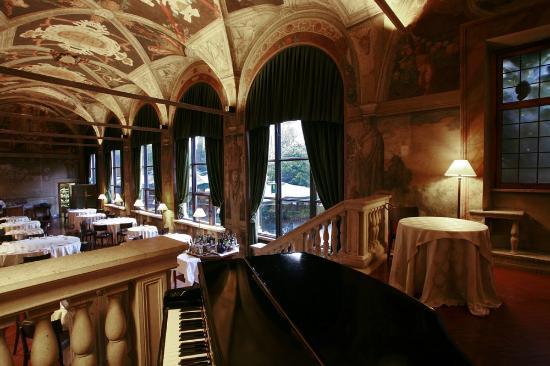 la veranda dell'hotel columbus