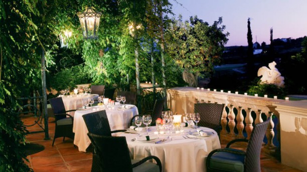 la veranda hotel & restaurant