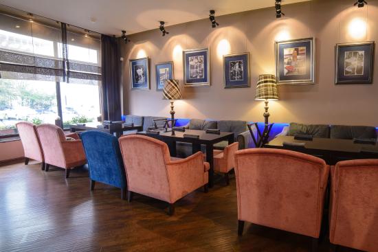 veranda lounge cafe