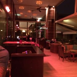 veranda grill bar