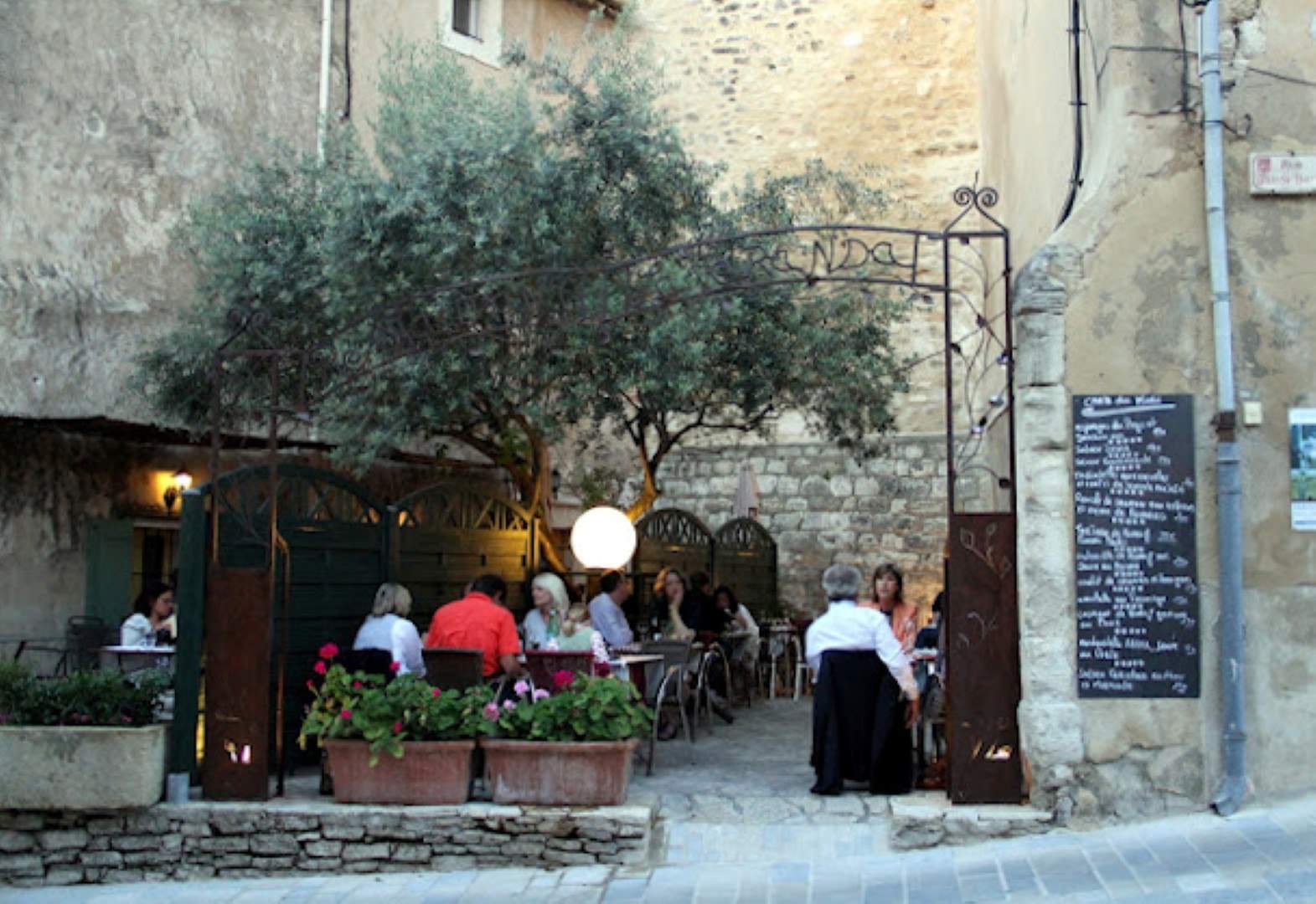 restaurant la veranda menerbes