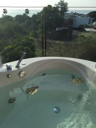 veranda jacuzzi hua hin