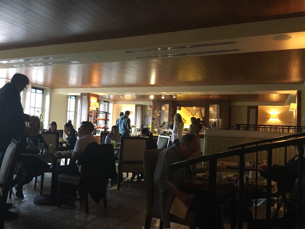 veranda fireside lounge & restaurant in san diego