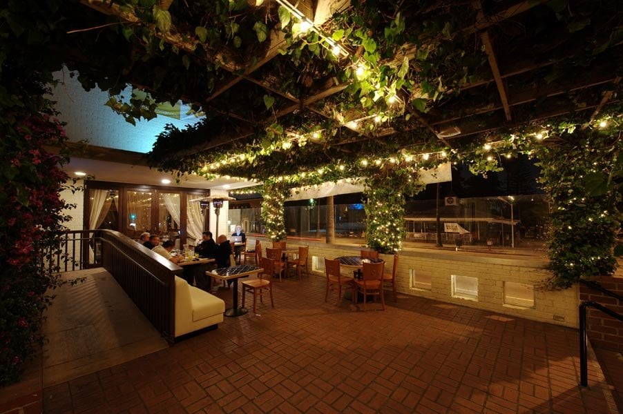xai verandah lounge