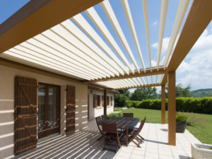 veranda bioclimatique bois