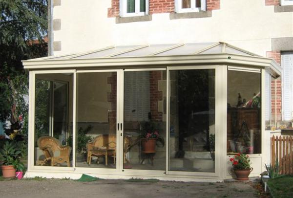 vÃ©randa en aluminium thermolaquÃ©