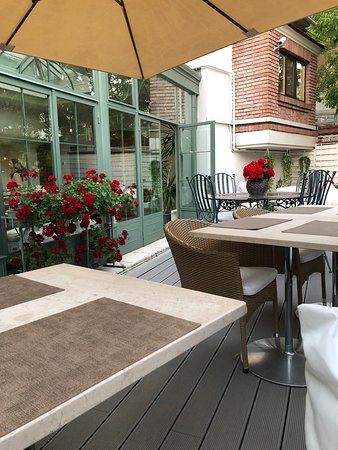 veranda art deco
