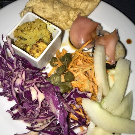 veranda pointe aux biches food