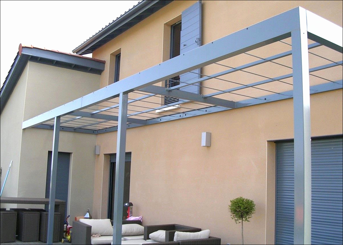 veranda en plaque polycarbonate