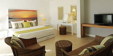 veranda grand baie family room