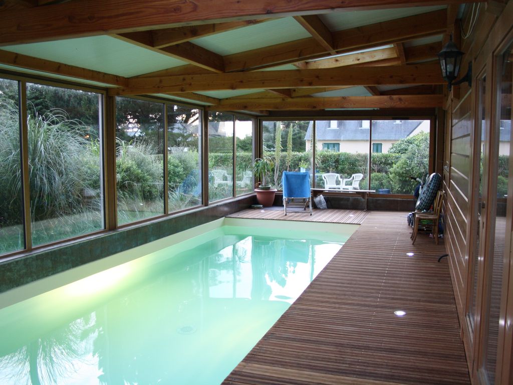 veranda bois piscine