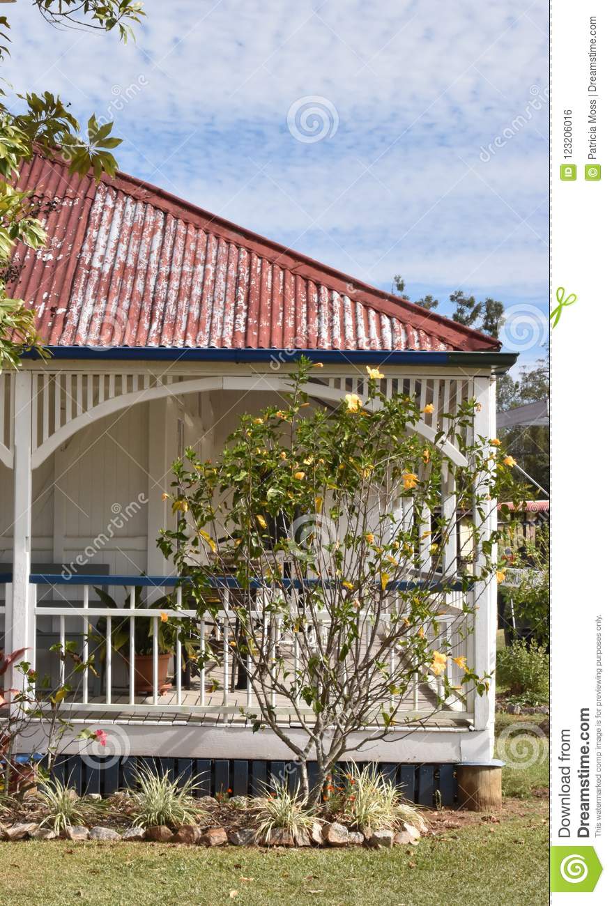 metal roof verandah