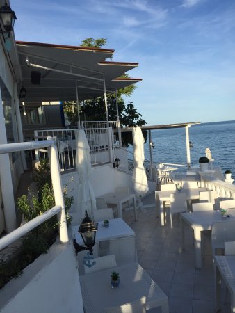 la veranda hotel mattinata italie
