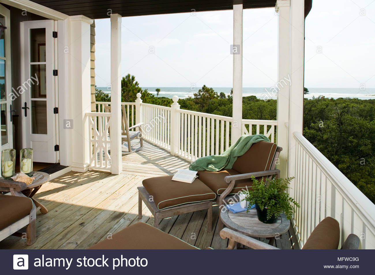 veranda country home