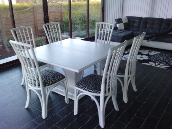 table et chaise pour veranda