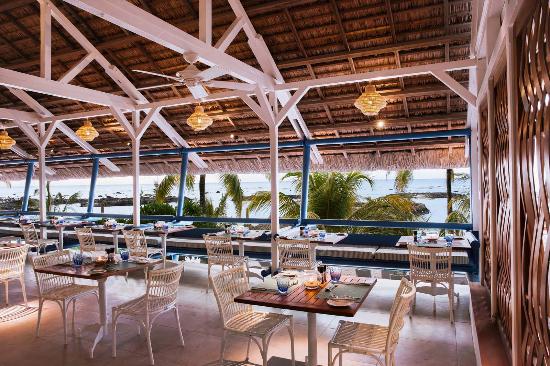 veranda pointe aux biches restaurant