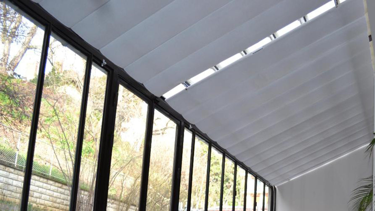 store de toit de veranda
