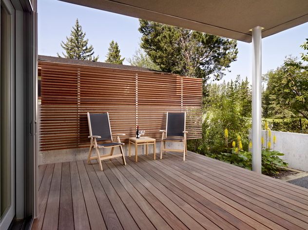 veranda wall ideas
