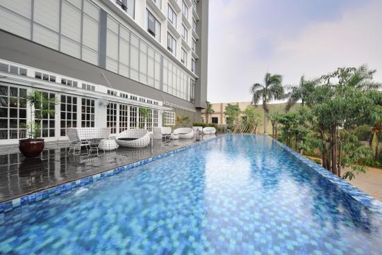 veranda hotel jakarta barat