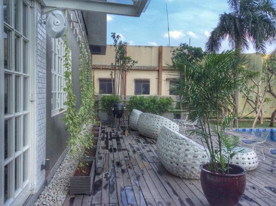 veranda hotel wyl's kitchen