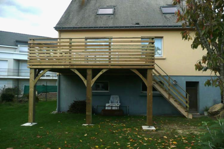 veranda en bois sur pilotis