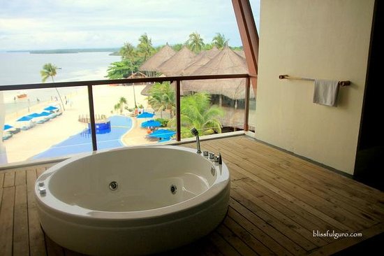 jacuzzi veranda