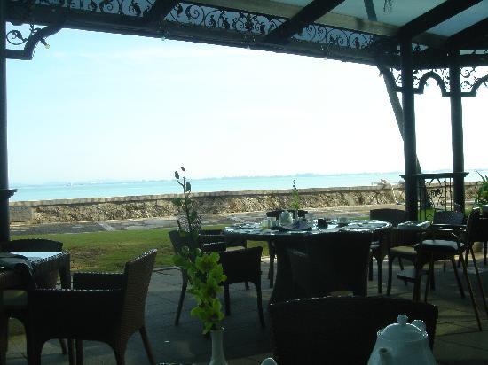 veranda oriental hotel