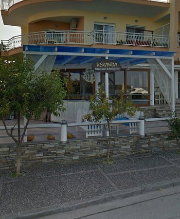 veranda all day cafe & lounge bar