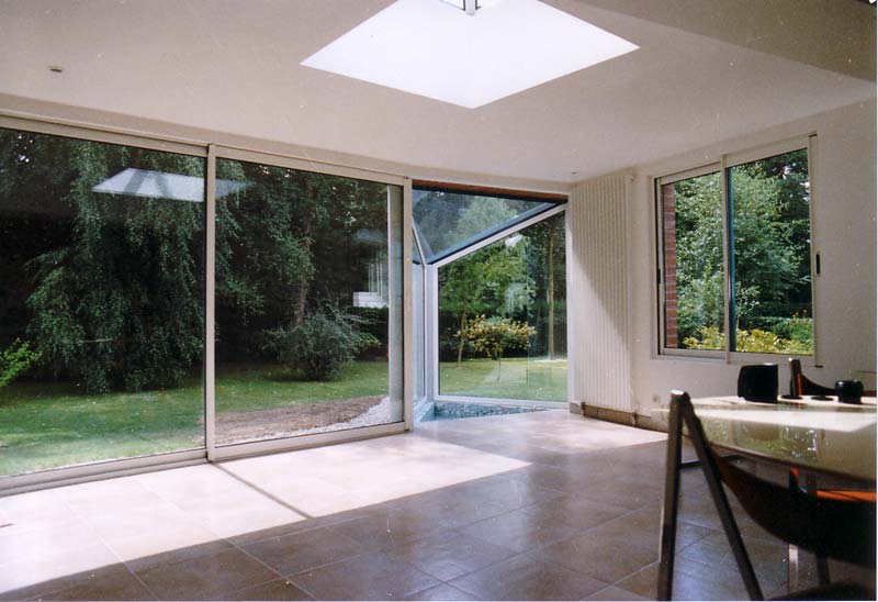 veranda bow window