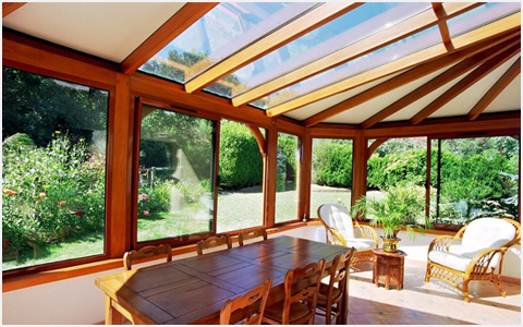 veranda interieur bois