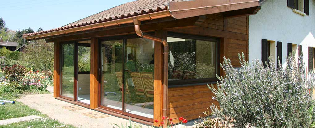 veranda avec charpente bois