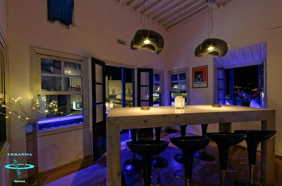 veranda club cafe mykonos