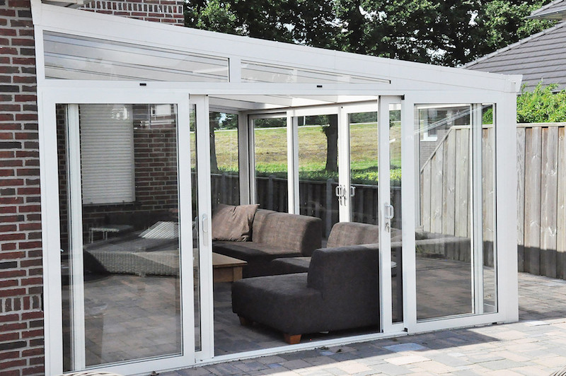 veranda avec porte coulissante
