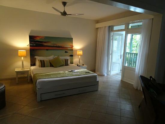 veranda grand baie rooms