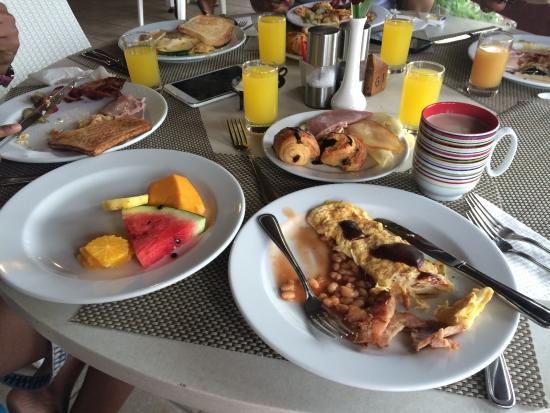 veranda grand baie food