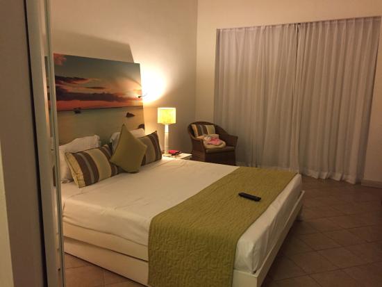 veranda grand baie comfort room