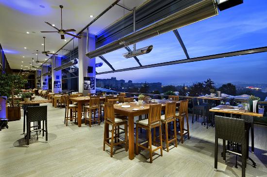 veranda grill bar